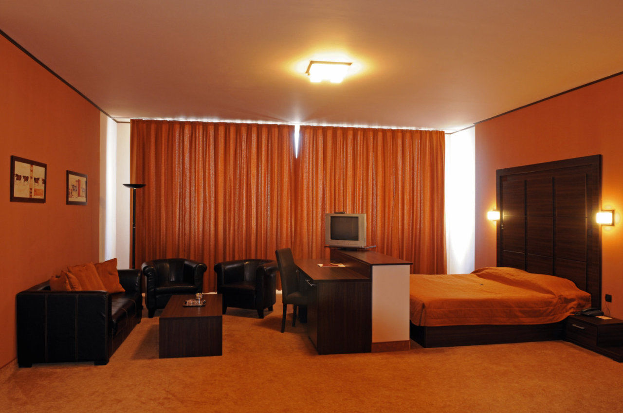 Отель Hotel Aurelia Тимишоара